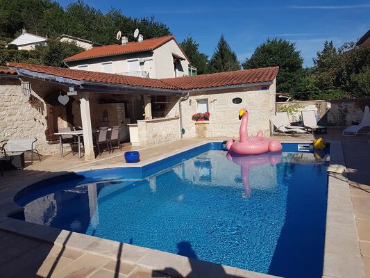 piscine-maison-hotes-cahors