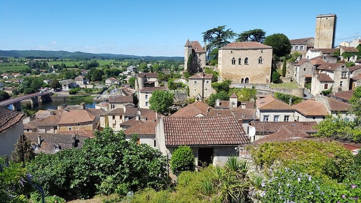 puy-leveque-1623897_1280©pixabay
