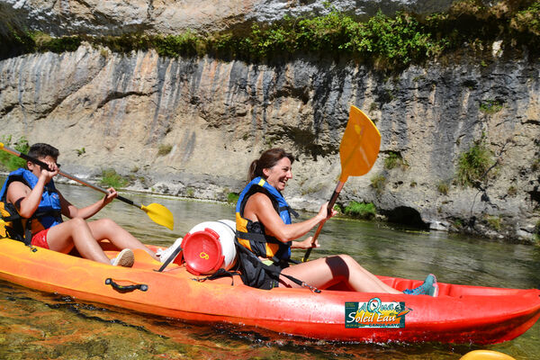 canoe-aquasoleileau-gorgesdutarn-tourisme-emotion-aveyron