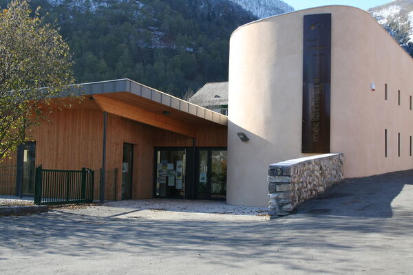 Mediatheque-Laruns-3
