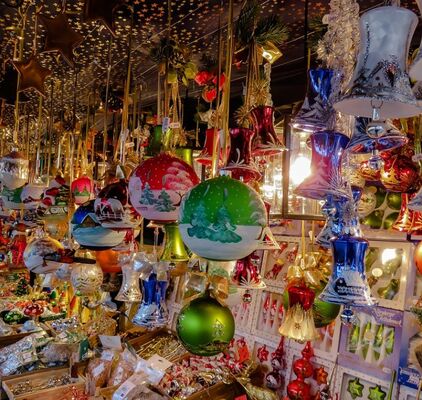 Boules-et-cadeaux-de-Noel-3
