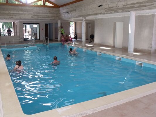 Piscine couverte et chauffée