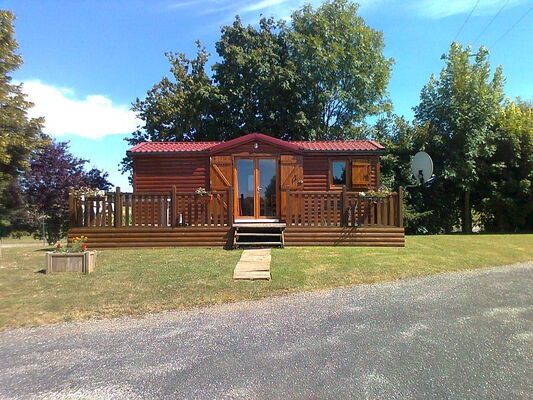 Camping La Croix Badeau - un de nos locatifs