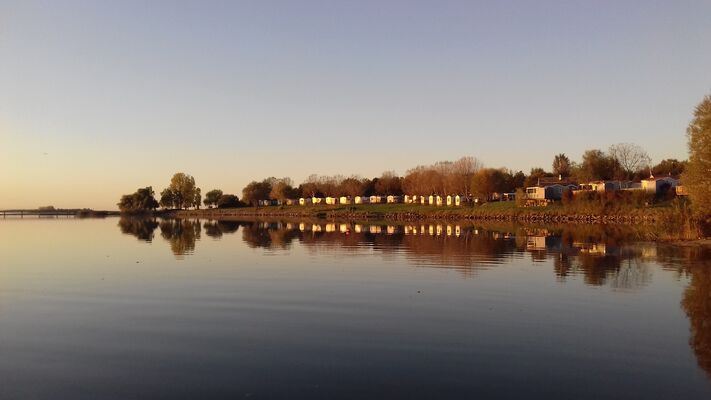 Camping vue du lac