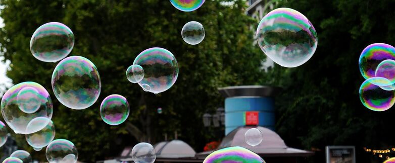 soap-bubbles-3669959-1920
