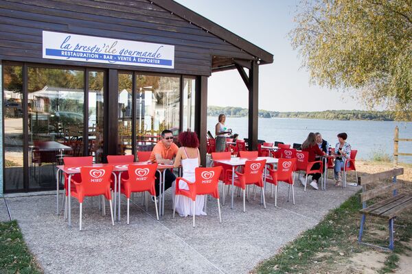 Terrasse de restaurant "la Presqu'île Gourmande"