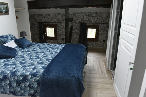 Chambre 4 etage 2 lits 80*190 ou 1 lit 160*190