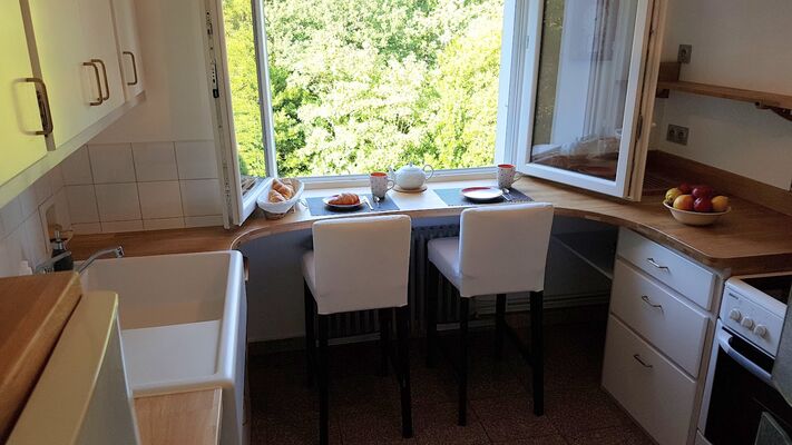 kitchen bar