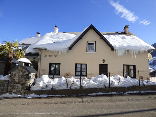 K-exterieurneige2-sabatut-gedre-HautesPyrenees