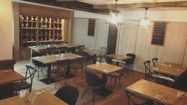 SALLE RESTAURANT CAVE VINS BRASERO