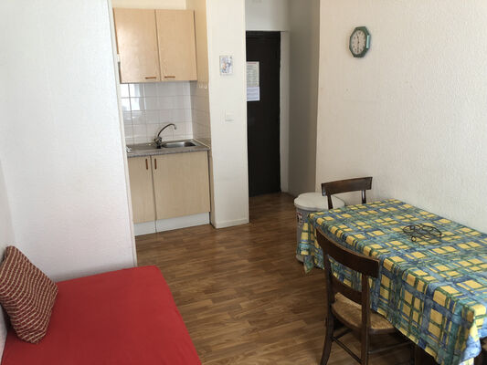 SIT-Richard-M-Appt-203 (3)