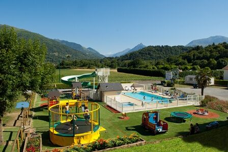 airedejeux1-campinglachataigneraie-arcizansavant-HautesPyrenees