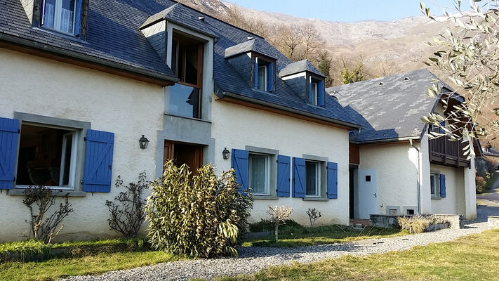 exterieur1-crequy-ouzous-HautesPyrenees