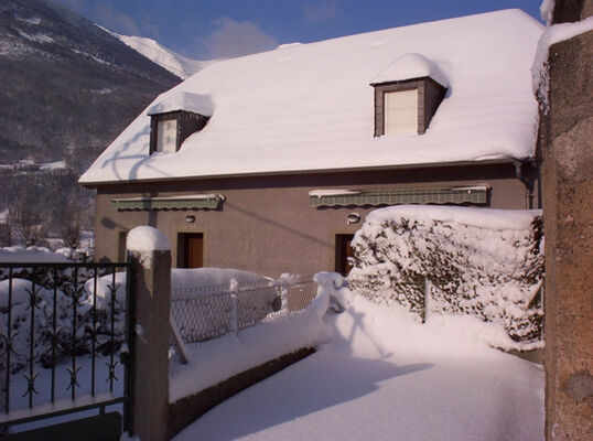 exterieurneige-gaye-esquiezesere-HautesPyrenees