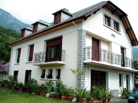 facade-lacrampe-agosvidalos-HautesPyrenees.jpg