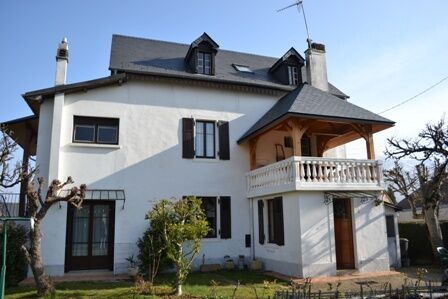facade-lapene-argelesgazost-HautesPyrenees