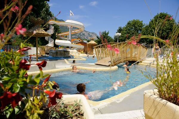 piscine6-campinglabergerie-ayzacost-HautesPyrenees.jpg
