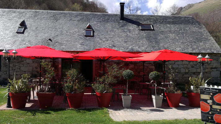 terrasse-pyreneesnatura-estaing-HautesPyrenees