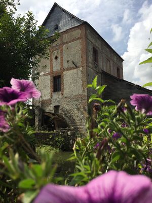 Moulin Arbalète fleurs