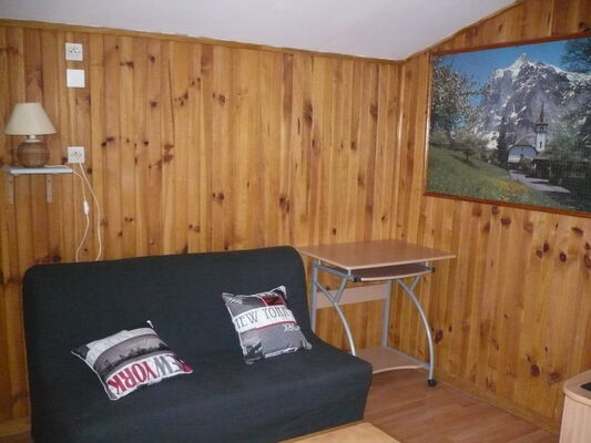 Salon--3----Les-Noisetiers---Mme-Baville---Gruchet-Saint-Simeon