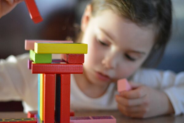 Enfant_Jeux_Kapla
