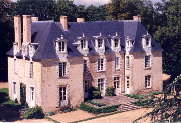 Château des Gringuenières_la chapelle d'Aligné(2)