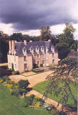 Château des Gringuenières_la chapelle d'aligné