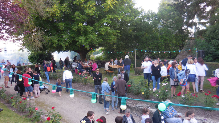FMA49-vide-grenier-baugé-en-anjou