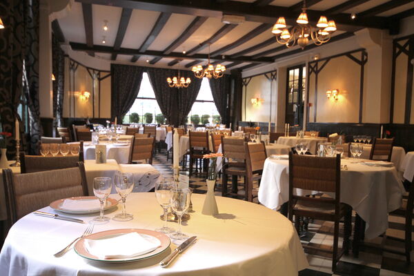 HOT877000119 - HDF Restuarant Med