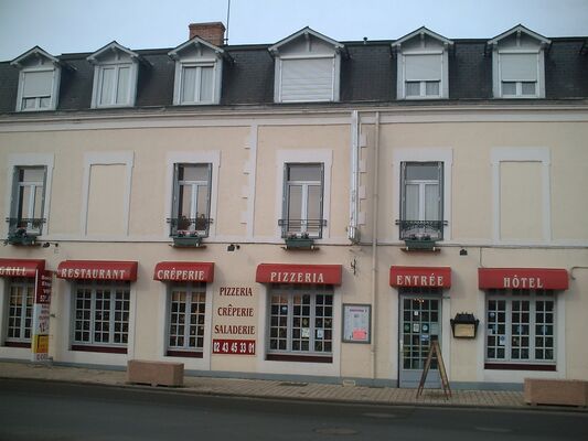 Hotel-du-Maine-Le-Lude
