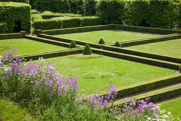Jardin du chateau_Poncé_JP Berlose (3)