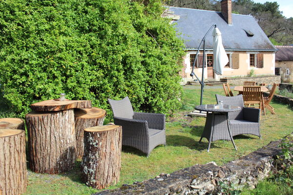 Loire-Valley-Llamas-Lavernat--1-