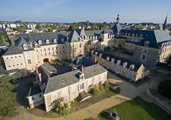 Ville de Baugé-en-Anjou, crédit photo R-vision (12)