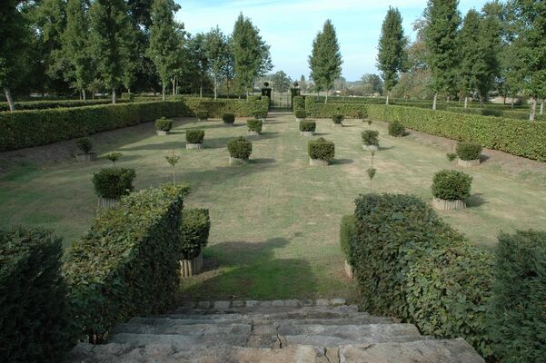 PCU49-chateau-de-gastine-1