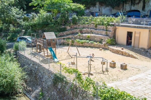 espace jeux sécurisé et son environnement