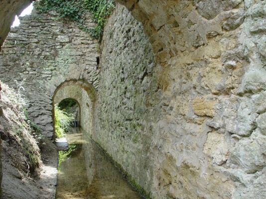 lavoir fontaine milon1