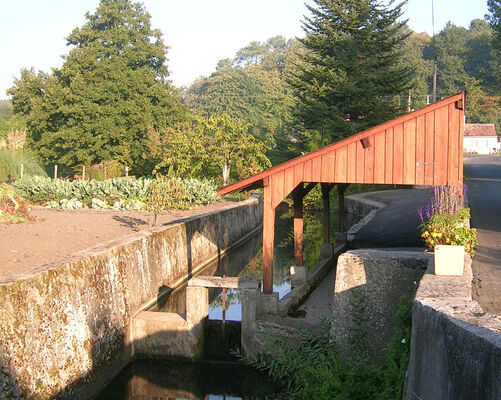 PCU49-lavoir-vaulandry