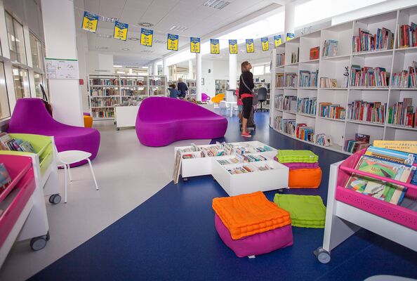 Mediatheque-SAINT-HILAIRE-DE-RIEZ-2