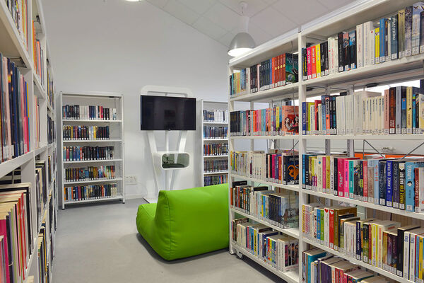 BIBLIOTHEQUE-ST-GILLES-CROIX-DE-VIE--5-