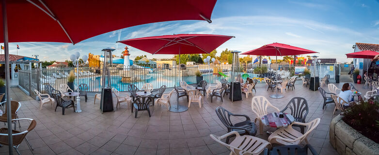 Copyright_STEPHANE_GROSSIN_TERRASSE_BAR_SOLAGOGO_6584-Panorama