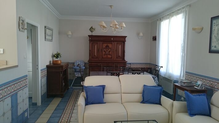 Le Saphir Salon SAM