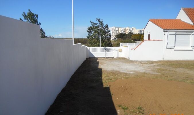 Cour Parking