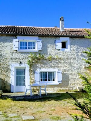 meuble-gite-la-chatellenie-d-ardennes-fontenay-le-comte-85200-7
