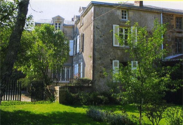 meublé-le-mouli-basse-roche-foussais-1