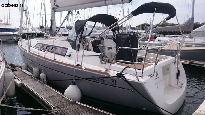 Location bateau voilier Atlantique Vendée St Gilles Croix de Vie Océanis 31