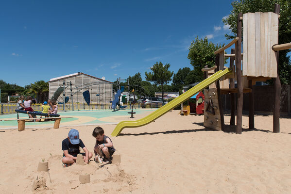 jeux_leschouans_sainthilairederiez