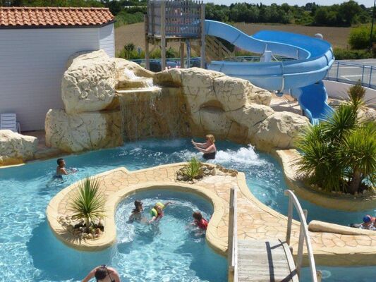 cascade et jacuzzi camping Europa