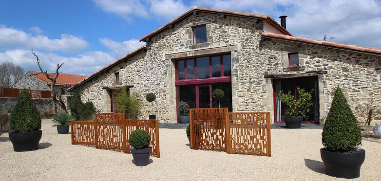 chambres-d-hotes-la-grange-aux-peintres-vouvant-85120-2