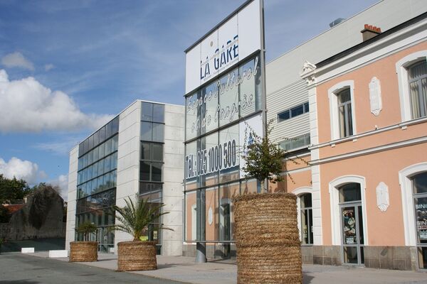 espace-culturel-congrès-rené-cassin-la-gare-fontenay-le-comte-85200-1
