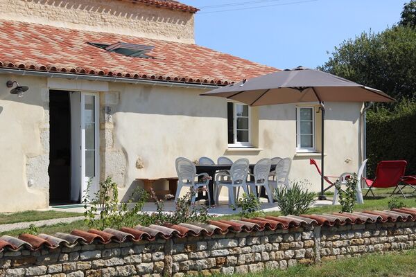 gite-la-benetiere-saint-valerien-85570-1